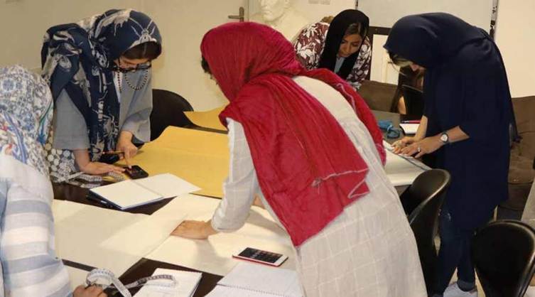 آموزش خیاطی