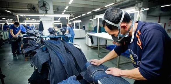 تجهیزات و دستگاه های مورد نیاز برای تولید شلوار جین