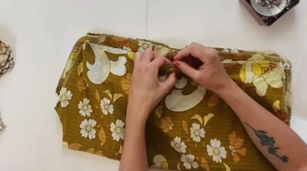 آموزش خیاطی آسان بدون الگو: چطور فقط با متر و قیچی لباس بدوزیم؟